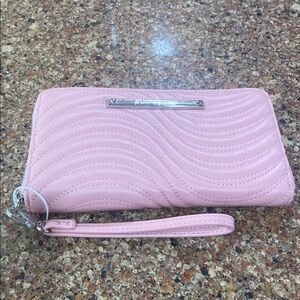 NWOT BETSEY JOHNSON LARGE QUILTED WRISTLET